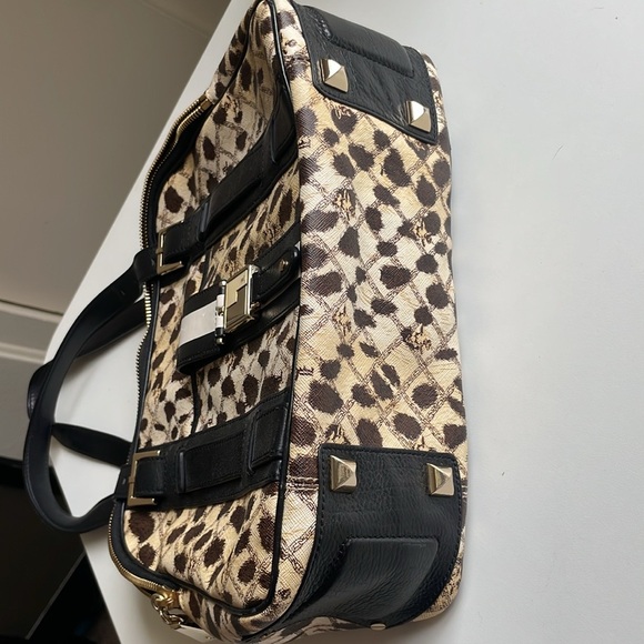 L.A.M.B. Gwen Stefani cheetah print. Great pre loved condition Vintage glam - Picture 11 of 17